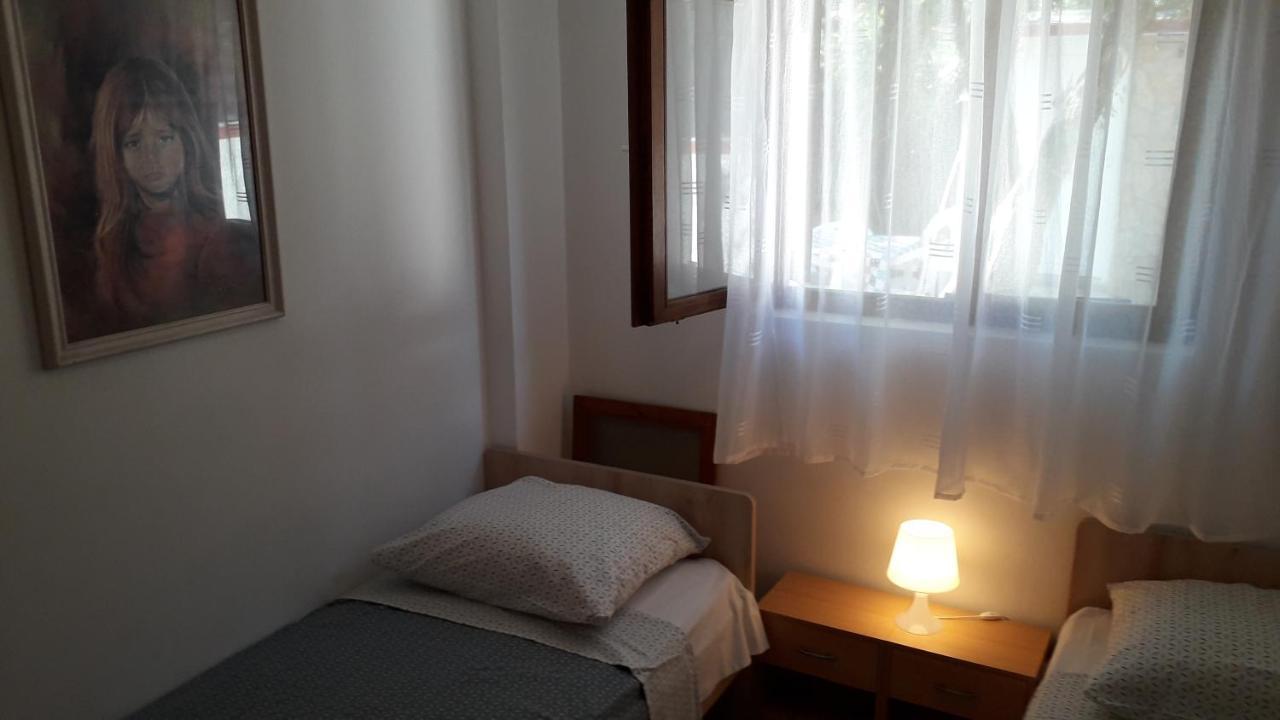 Apartmani Mia Ližnjan 外观 照片