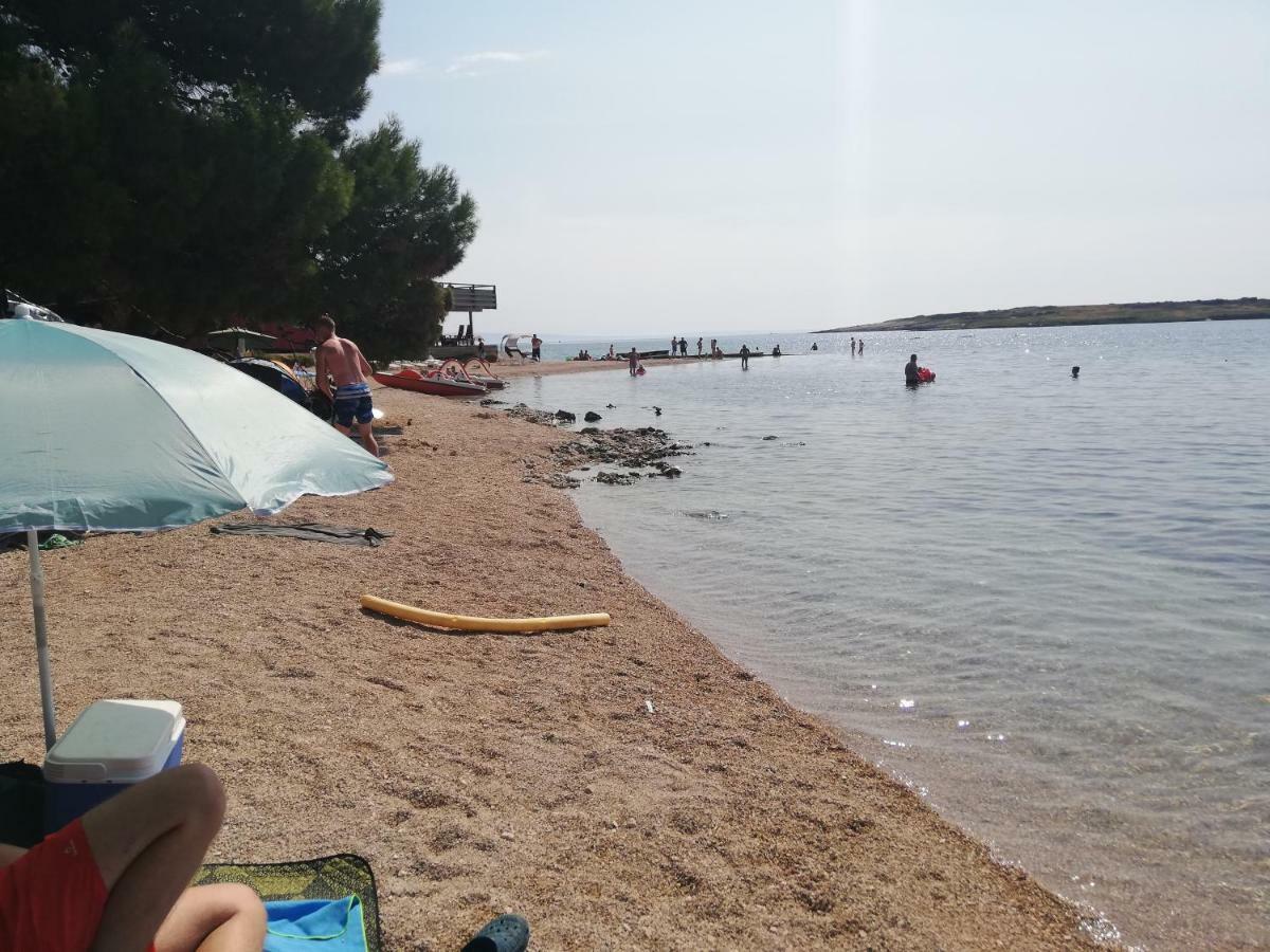 Apartmani Mia Ližnjan 外观 照片